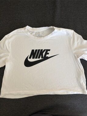 Nike Black Logo White Cropped Tee